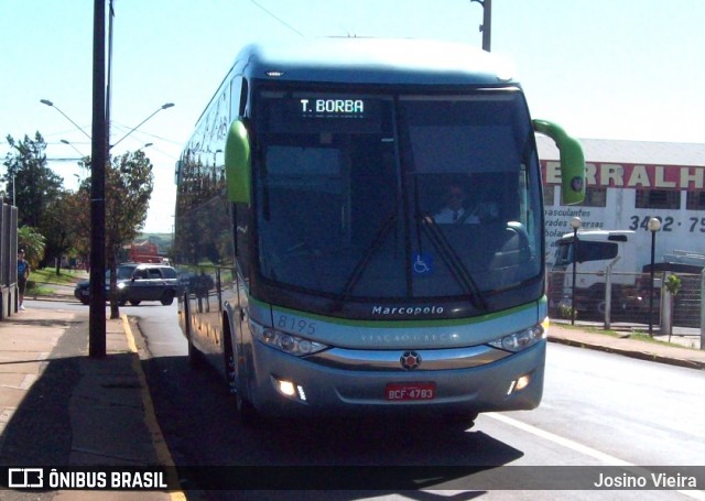Viação Garcia 8195 na cidade de Apucarana, Paraná, Brasil, por Josino Vieira. Número da foto: #7860280.