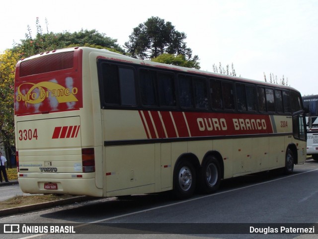 Viação Ouro Branco 3304 na cidade de Curitiba, Paraná, Brasil, por Douglas Paternezi. Número da foto: #7865819.