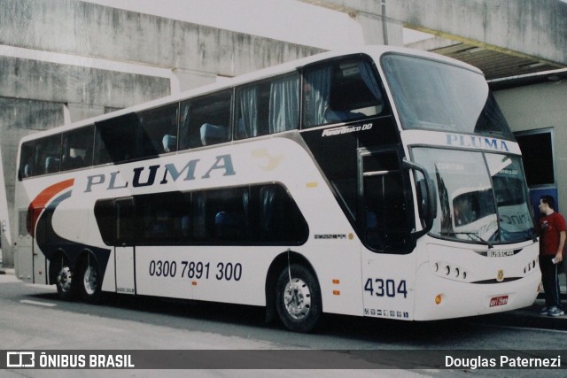 Pluma Conforto e Turismo 4304 na cidade de Curitiba, Paraná, Brasil, por Douglas Paternezi. ID da foto: 7865836.