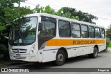 Escolares 8B36 na cidade de Guaratuba, Paraná, Brasil, por Diego Lip. Número da foto: #:id.