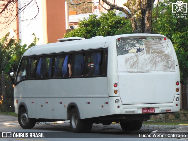 Ônibus Particulares 5423 na cidade de Florianópolis, Santa Catarina, Brasil, por Lucas Weber Calizario. ID da foto: 7868474.