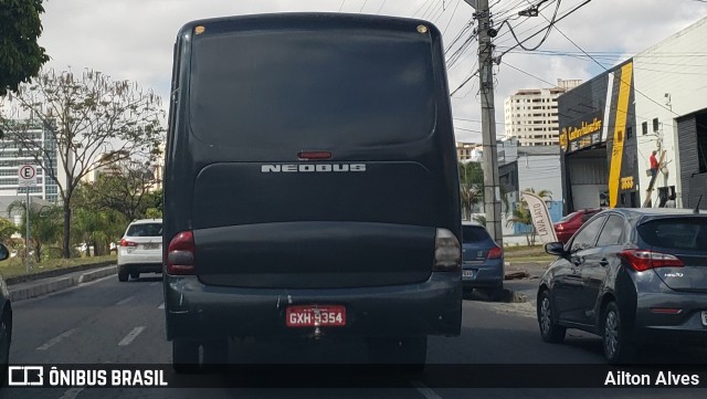 Ônibus Particulares 9354 na cidade de Belo Horizonte, Minas Gerais, Brasil, por Ailton Alves. ID da foto: 7873871.