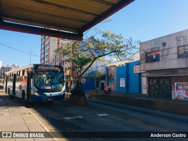 Transcal Sul Transportes Coletivos 24176 na cidade de Porto Alegre, Rio Grande do Sul, Brasil, por Anderson Castro. ID da foto: 7880003.