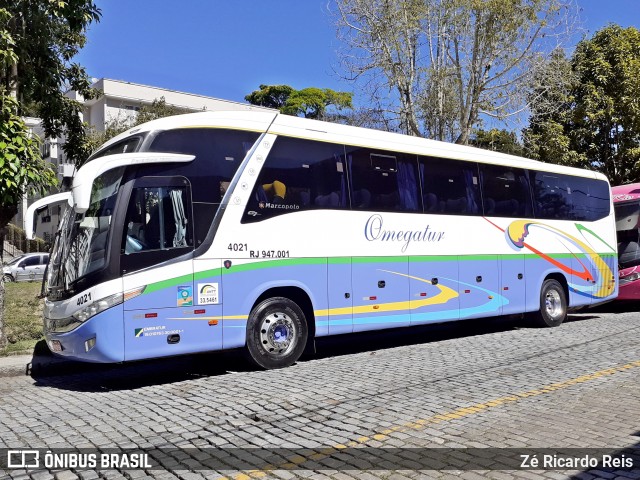 Omegatur 4021 na cidade de Petrópolis, Rio de Janeiro, Brasil, por Zé Ricardo Reis. Número da foto: #7880600.