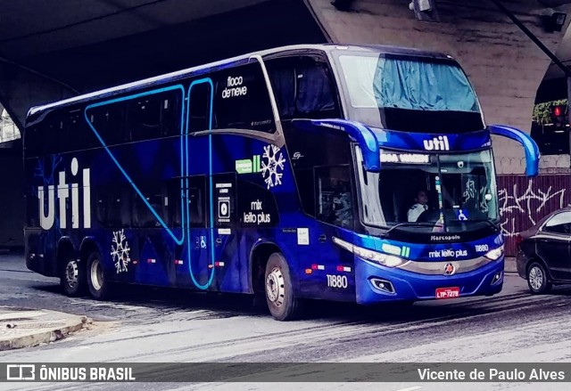 UTIL - União Transporte Interestadual de Luxo 11880 na cidade de Belo Horizonte, Minas Gerais, Brasil, por Vicente de Paulo Alves. ID da foto: 7880190.