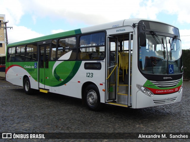 Viação Cidade de Castro 123 na cidade de Ponta Grossa, Paraná, Brasil, por Alexandre M.  Sanches. Número da foto: #7885959.