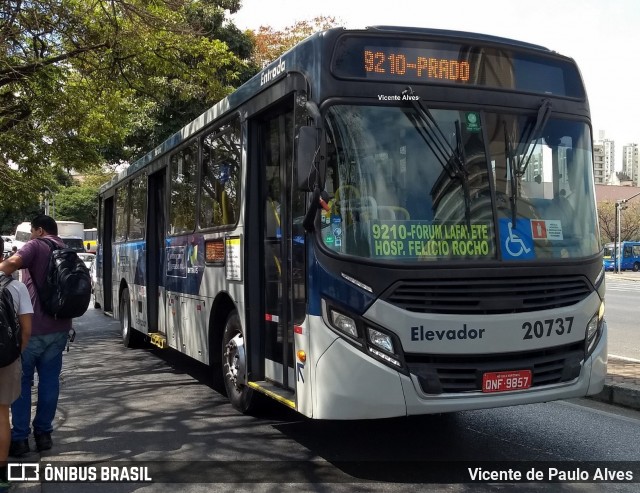 SM Transportes 20737 na cidade de Belo Horizonte, Minas Gerais, Brasil, por Vicente de Paulo Alves. ID da foto: 7805333.