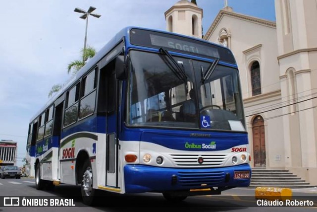 SOGIL - Sociedade de Ônibus Gigante Ltda. 8100 na cidade de Gravataí, Rio Grande do Sul, Brasil, por Cláudio Roberto. Número da foto: #7808475.