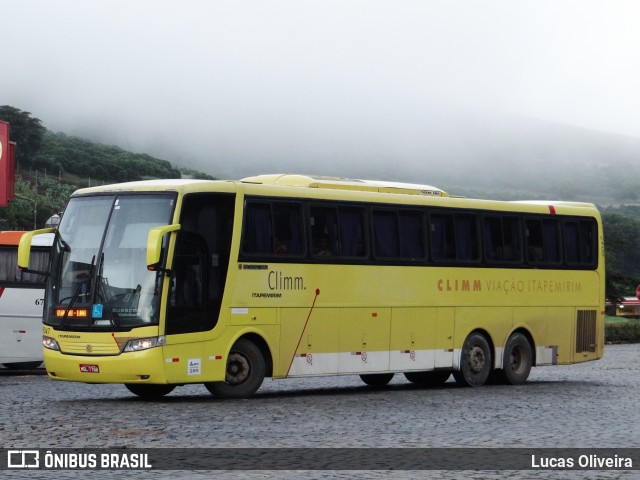 Viação Itapemirim 9047 na cidade de Manhuaçu, Minas Gerais, Brasil, por Lucas Oliveira. Número da foto: #7810967.