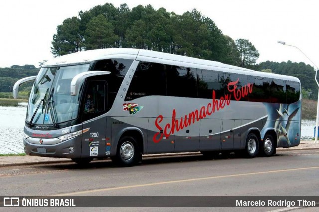 Schumacher Tur 1200 na cidade de Campos Novos, Santa Catarina, Brasil, por Marcelo Rodrigo Titon. Número da foto: #7811849.