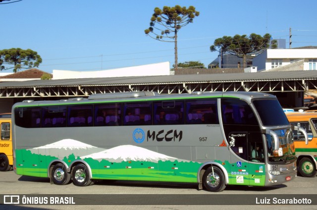 MCCM Transportes 957 na cidade de Curitiba, Paraná, Brasil, por Luiz Scarabotto . ID da foto: 7813563.