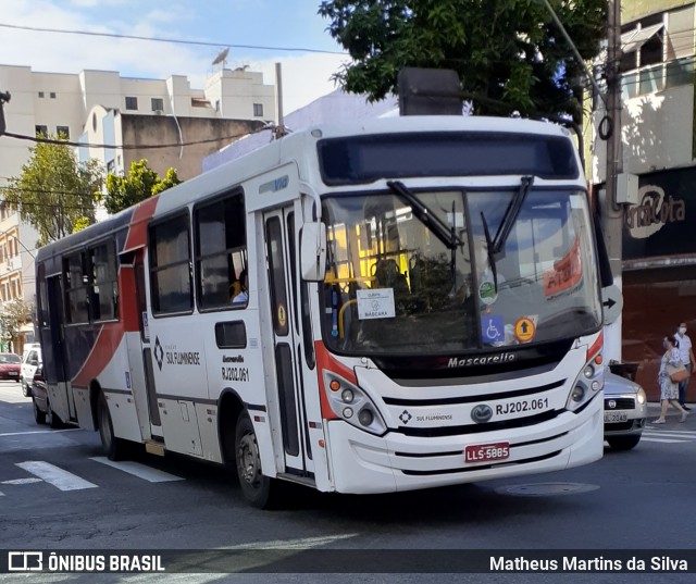 Viação Sul Fluminense RJ 202.061 na cidade de Volta Redonda, Rio de Janeiro, Brasil, por Matheus Martins da Silva. Número da foto: #7817201.