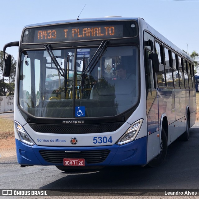 Viação Sorriso de Minas 5304 na cidade de Uberlândia, Minas Gerais, Brasil, por Leandro Alves. ID da foto: 7886590.