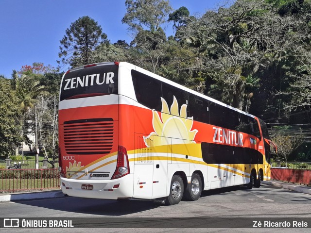 Zenitur 5000 na cidade de Petrópolis, Rio de Janeiro, Brasil, por Zé Ricardo Reis. ID da foto: 7913832.