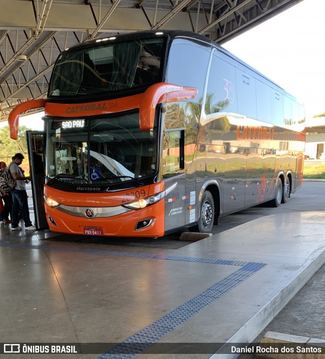 Catedral Turismo 20309 na cidade de Brasília, Distrito Federal, Brasil, por Daniel Rocha dos Santos. Número da foto: #7913200.