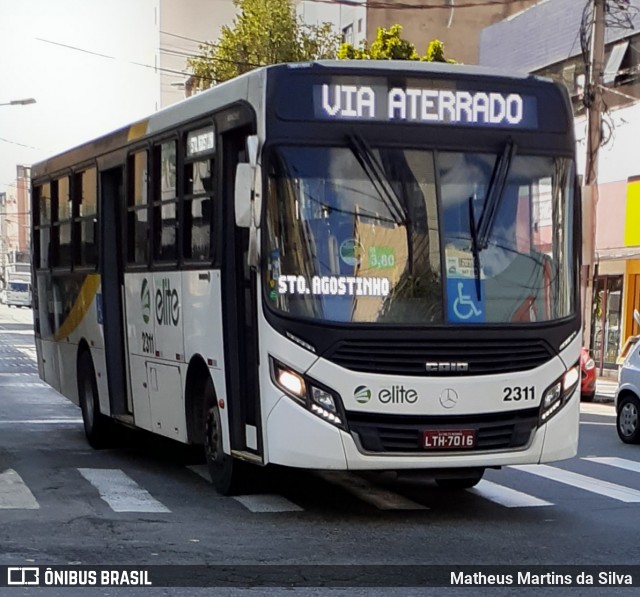 Viação Elite 2311 na cidade de Volta Redonda, Rio de Janeiro, Brasil, por Matheus Martins da Silva. ID da foto: 7912642.