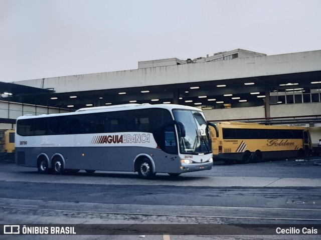 Viação Águia Branca 30790 na cidade de Rio de Janeiro, Rio de Janeiro, Brasil, por Cecilio Cais. Número da foto: #7915764.