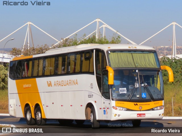 Viação Araguarina 10317 na cidade de Brasília, Distrito Federal, Brasil, por Ricardo Vieira. ID da foto: 7918543.