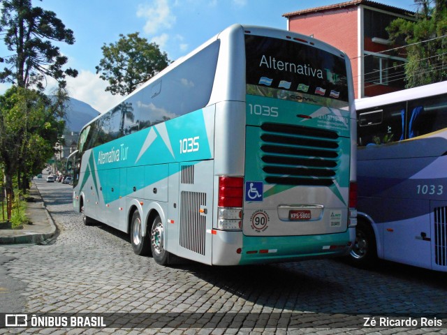 Alternativa Tur 1035 na cidade de Petrópolis, Rio de Janeiro, Brasil, por Zé Ricardo Reis. ID da foto: 7919680.