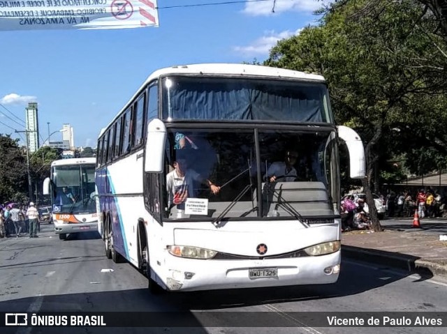 Ônibus Particulares 1325 na cidade de Belo Horizonte, Minas Gerais, Brasil, por Vicente de Paulo Alves. ID da foto: 7920455.