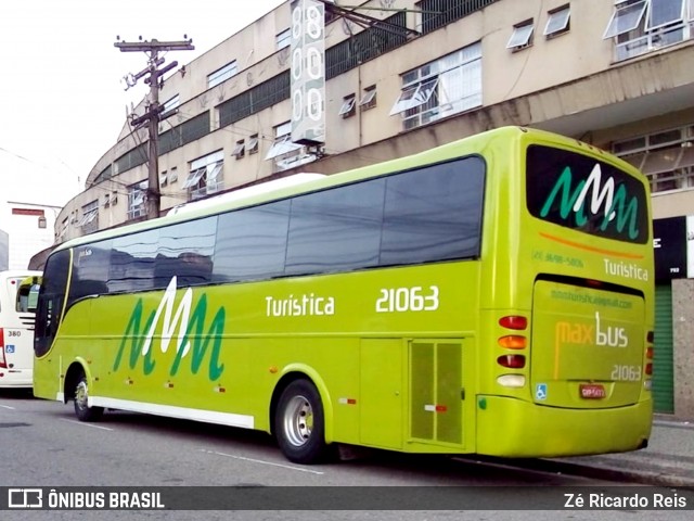 Viação MMM Turística 21063 na cidade de Petrópolis, Rio de Janeiro, Brasil, por Zé Ricardo Reis. ID da foto: 7919642.