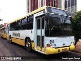 Ônibus Particulares 055 na cidade de Londrina, Paraná, Brasil, por André Aguirra Taioqui. ID da foto: :id.