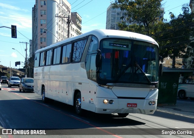 Ônibus Particulares 5425 na cidade de Vitória, Espírito Santo, Brasil, por Sergio Corrêa. Número da foto: #7921451.