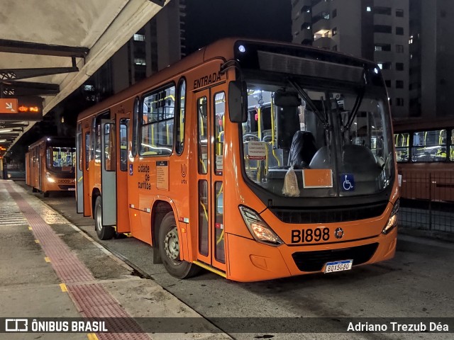Transporte Coletivo Glória BI898 na cidade de Curitiba, Paraná, Brasil, por Adriano Trezub Déa. Número da foto: #7923085.