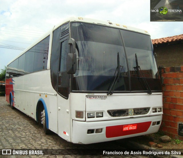 Ônibus Particulares 8432 na cidade de Teresina, Piauí, Brasil, por Francisco de Assis Rodrigues da Silva. ID da foto: 7923739.