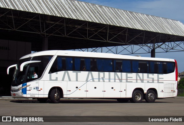 Auto Viação Catarinense 3303 na cidade de Itapema, Santa Catarina, Brasil, por Leonardo Fidelli. ID da foto: 7925561.