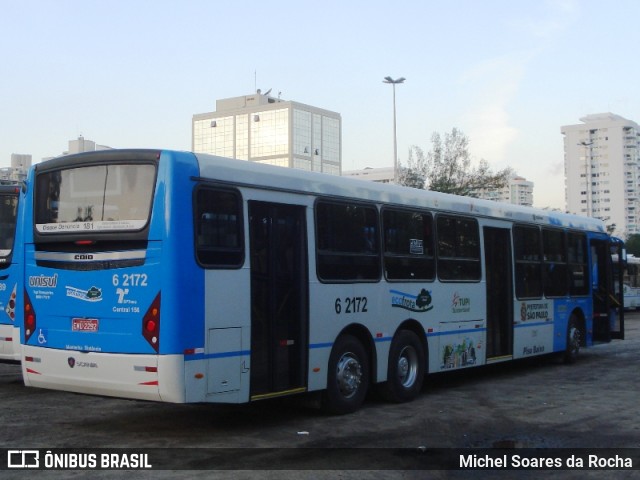 TUPI - Transportes Urbanos Piratininga 6 2172 na cidade de Rio de Janeiro, Rio de Janeiro, Brasil, por Michel Soares da Rocha. Número da foto: #7926657.