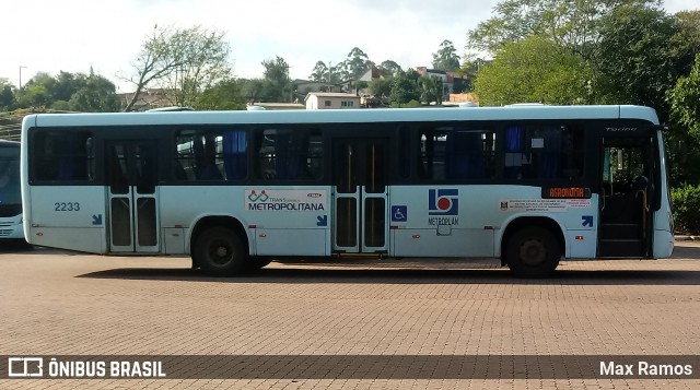 TM - Transversal Metropolitana 2233 na cidade de Porto Alegre, Rio Grande do Sul, Brasil, por Max Ramos. ID da foto: 7927087.