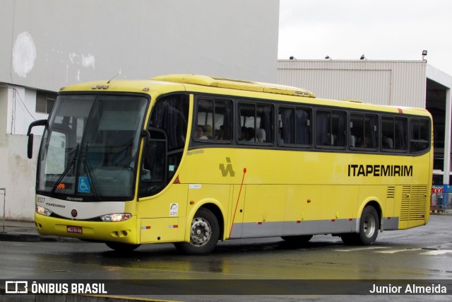 Viação Itapemirim 8527 na cidade de Rio de Janeiro, Rio de Janeiro, Brasil, por Junior Almeida. ID da foto: 7926912.