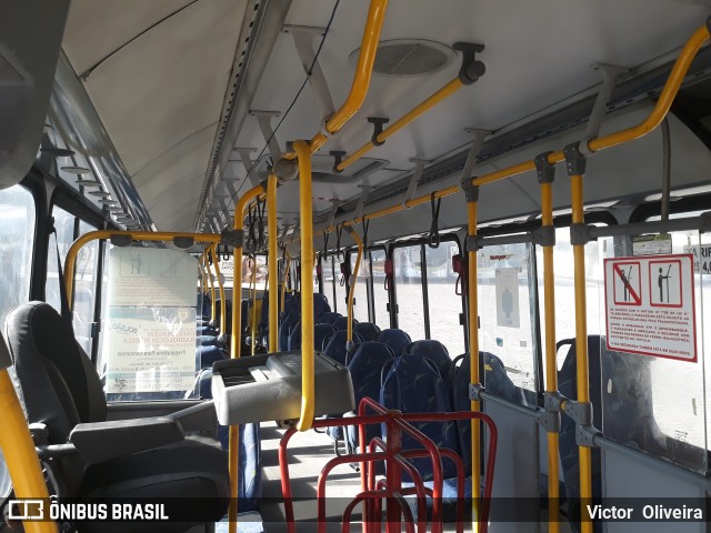 JTP Transportes  na cidade de Rio de Janeiro, Rio de Janeiro, Brasil, por Victor  Oliveira. ID da foto: 7930829.