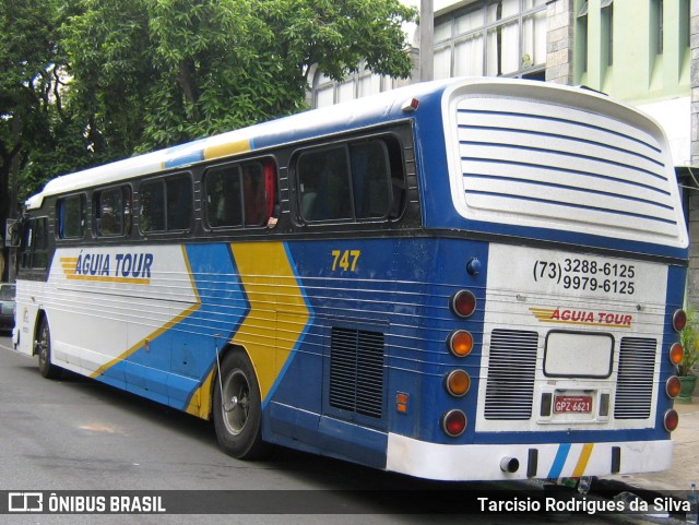 Ônibus Particulares 747 na cidade de Belo Horizonte, Minas Gerais, Brasil, por Tarcisio Rodrigues da Silva. ID da foto: 7930957.