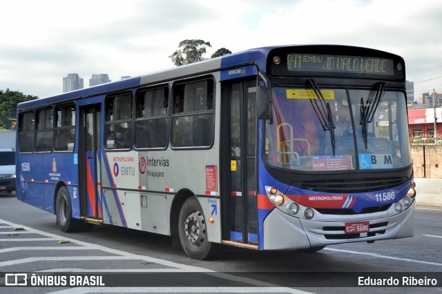 Viação Pirajuçara 11.586 na cidade de Taboão da Serra, São Paulo, Brasil, por Eduardo Ribeiro. Número da foto: #7934737.