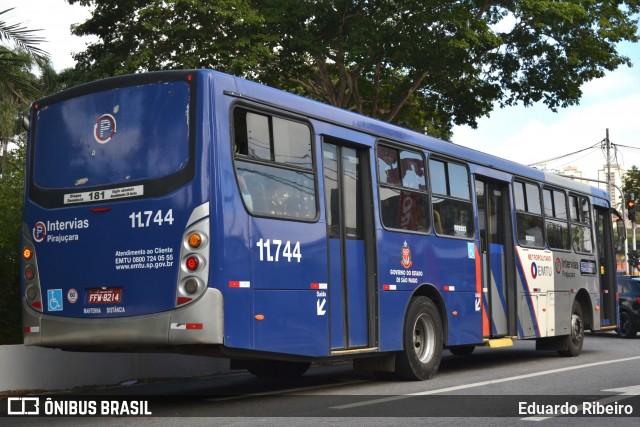 Viação Pirajuçara 11.744 na cidade de Taboão da Serra, São Paulo, Brasil, por Eduardo Ribeiro. Número da foto: #7934780.