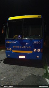 New Tour Turismo 950 na cidade de Macaé, Rio de Janeiro, Brasil, por Washington Firme. Número da foto: #7936229.