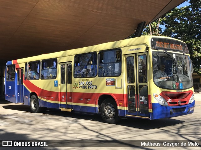 Circular Santa Luzia > Protetora Transportes 332 na cidade de São José do Rio Preto, São Paulo, Brasil, por Matheus  Geyger de Melo. Número da foto: #7938666.