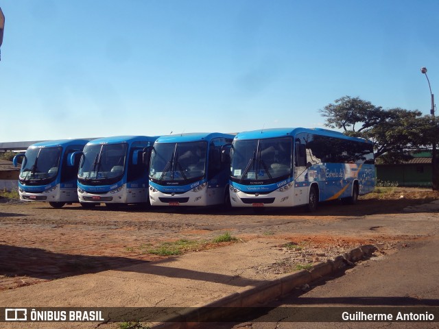 Estrela de Minas Viagens e Turismo 96000 na cidade de Araxá, Minas Gerais, Brasil, por Guilherme Antonio. Número da foto: #7890316.