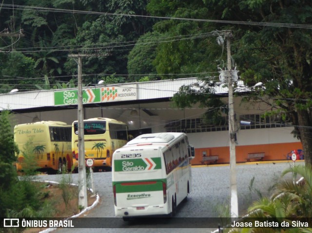 Cia. São Geraldo de Viação 21235 na cidade de Manhuaçu, Minas Gerais, Brasil, por Joase Batista da Silva. ID da foto: 7888916.