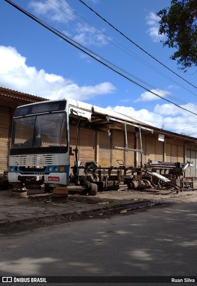 Sucata e Desmanches 0526 na cidade de Campina Grande, Paraíba, Brasil, por Ruan Silva. Número da foto: #7945527.