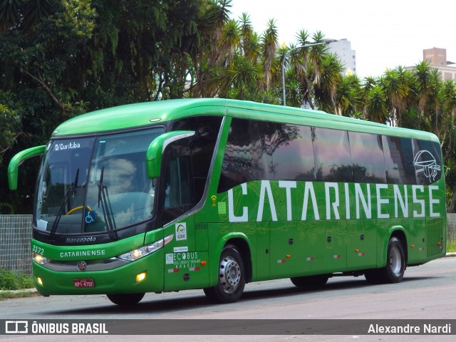 Auto Viação Catarinense 3372 na cidade de Curitiba, Paraná, Brasil, por Alexandre Rodrigo. ID da foto: 7947287.