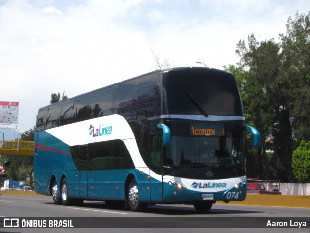 La Línea 074 na cidade de Morelia, Michoacán, México, por Aaron Loya. Número da foto: #7951032.