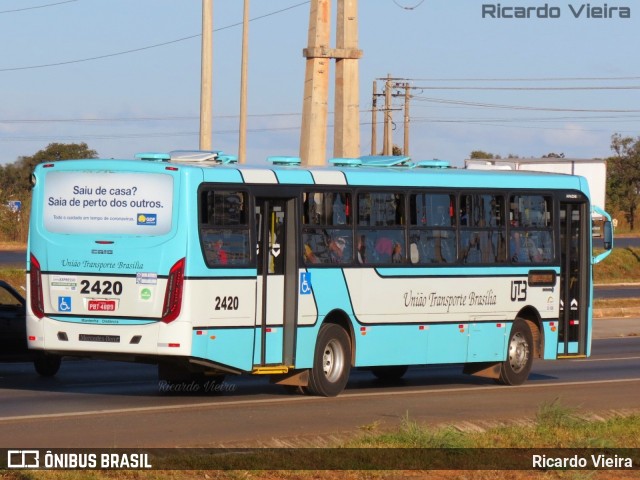 UTB - União Transporte Brasília 2420 na cidade de Santa Maria, Distrito Federal, Brasil, por Ricardo Vieira. Número da foto: #7954155.