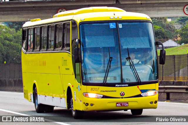 Viação Itapemirim 8207 na cidade de Resende, Rio de Janeiro, Brasil, por Flávio Oliveira. ID da foto: 7961892.