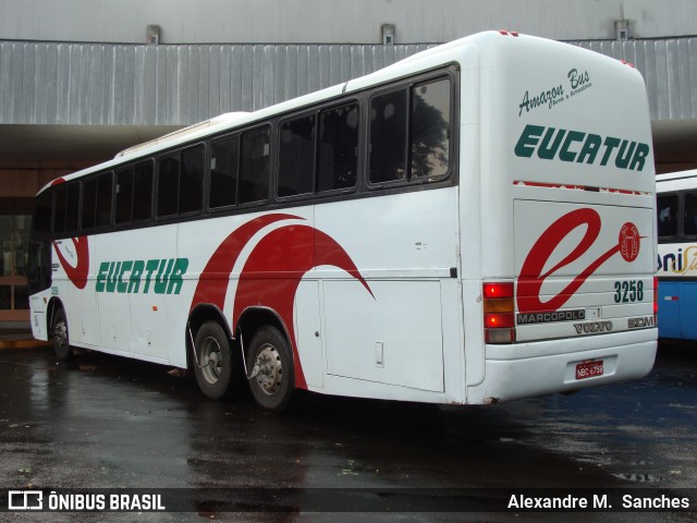 Eucatur - Empresa União Cascavel de Transportes e Turismo 3258 na cidade de Francisco Beltrão, Paraná, Brasil, por Alexandre M.  Sanches. Número da foto: #7961458.