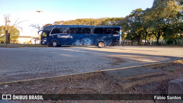 Viação Cometa 719511 na cidade de São Paulo, São Paulo, Brasil, por Fábio Santos. ID da foto: 7965112.