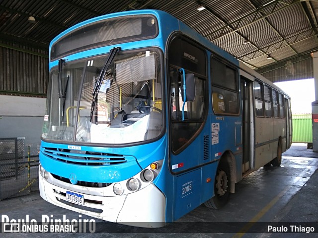 Ônibus Particulares 9105 na cidade de Belo Horizonte, Minas Gerais, Brasil, por Paulo Thiago. Número da foto: #7963584.