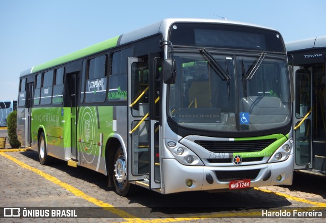 Viação Garcia 7549 na cidade de Londrina, Paraná, Brasil, por Haroldo Ferreira. ID da foto: 7968707.